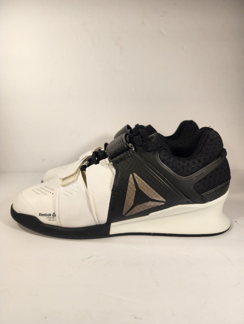 Reebok Legacy Lifter White/ Black Women's Size 8 BD4730 CM25